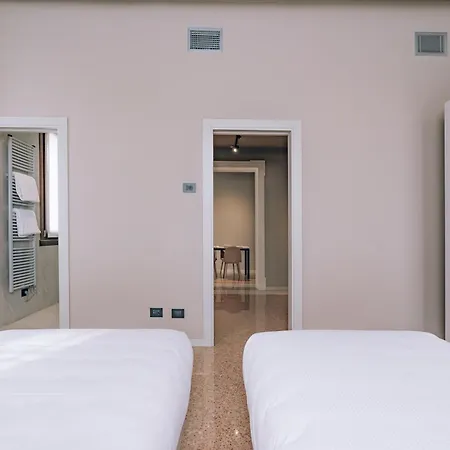 Legnago Suite Apartments Daire *
