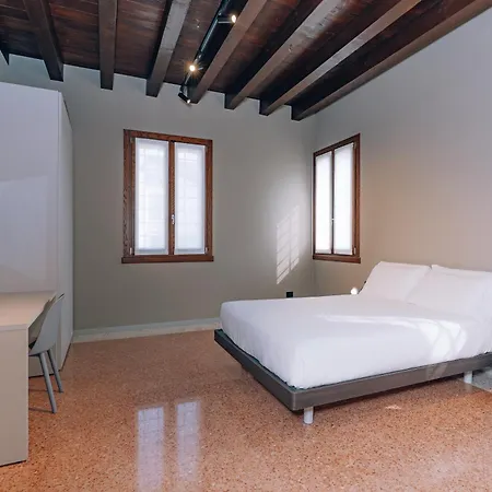 Legnago Suite Apartments アパート レニャーゴ