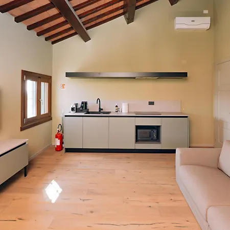 Legnago Suite Apartments アパート レニャーゴ
